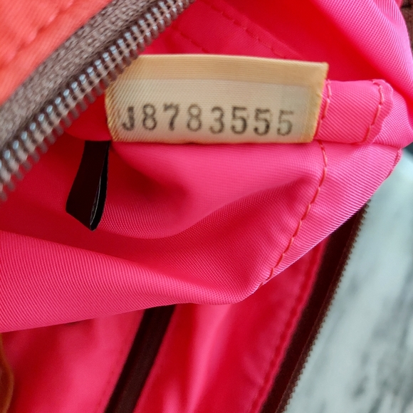 Dooney & Bourke Ducky - Picture 8 of 17